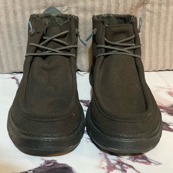 Men’s size 7 hey dudes boots - Picture 1 of 5